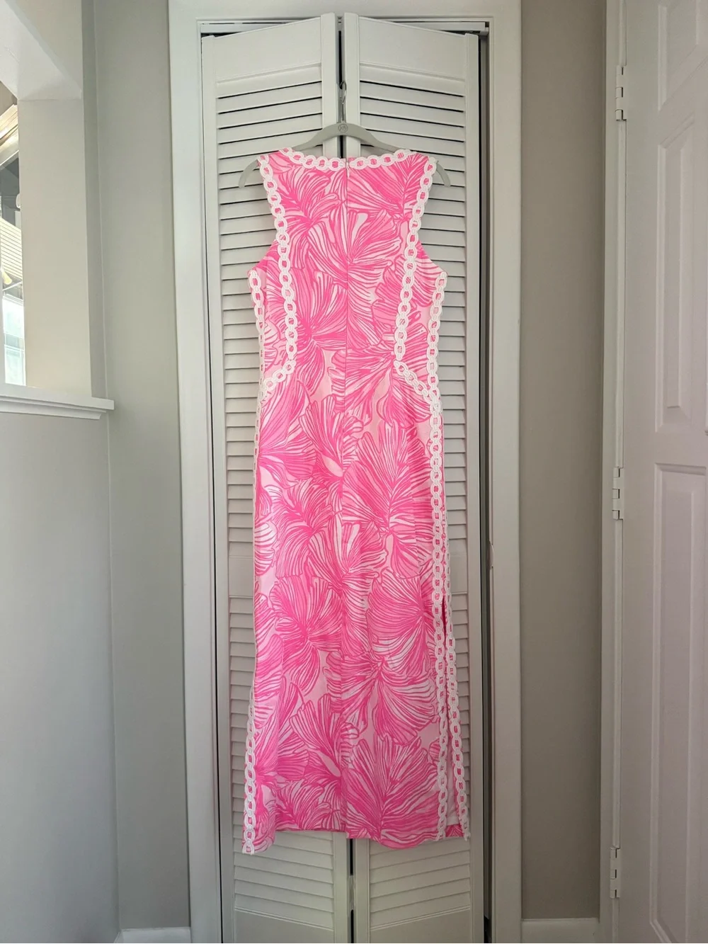 Lilly Pulitzer Daise Stretch Maxi Drink in Prosecco Pink Fronds Place - Picture 2 of 4